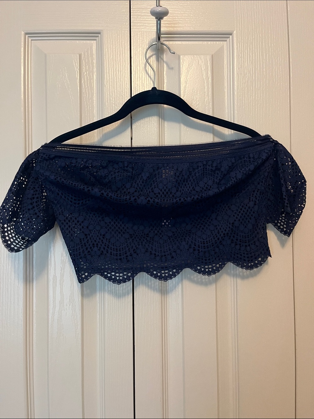 NWT Victoria secret navy cover up top. Size Large (runs small)